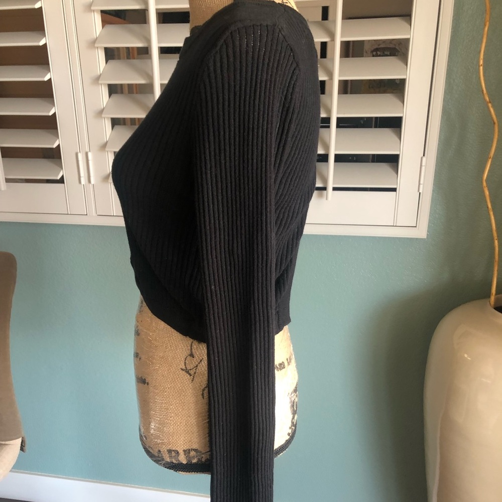 Crop Sweater- final markdown - Picture 2 of 5